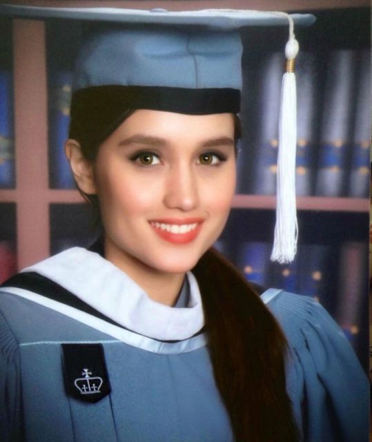 Pintar bin Berprestasi, 9 Seleb ini Kuliah di Luar Negeri Lewat Jalur Beasiswa. Keren Banget!