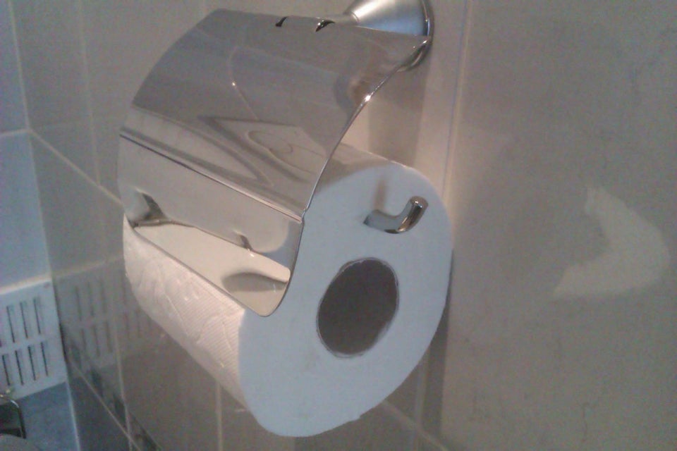 Jenis Tisu Toilet yang Mesti Kamu Hindari. Bikin Bimbang!