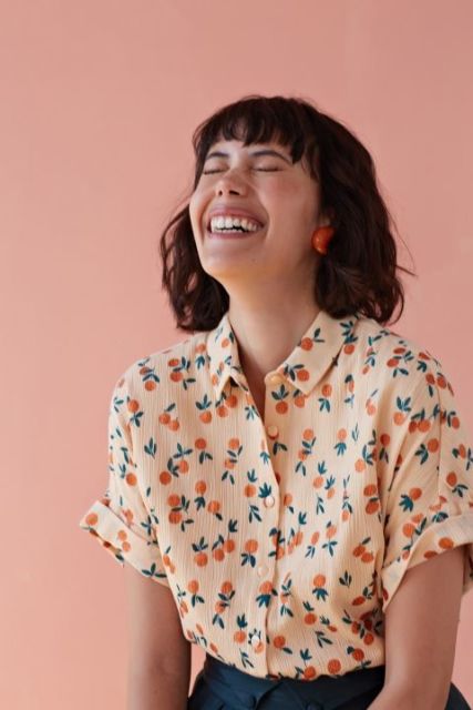 Manis Banget! 9 Motif Kemeja Lengan Pendek Ini Pas Banget Buat Menunjang Penampilan