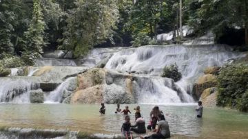 #DiIndonesiaAja-Eksotisme Air Terjun Moramo Sulawesi Tenggara
