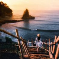 #DiIndonesiaAja-Mengintip Pesona Surga Tersembunyi di Pantai Karang Gantungan.