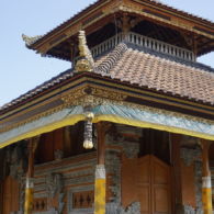 #DiIndonesiaAja-Berdirinya Langgar di Areal Pura. Suatu Keunikan yang Hanya Akan Kalian Temukan di Objek Wisata Pura Dalem Jawa!