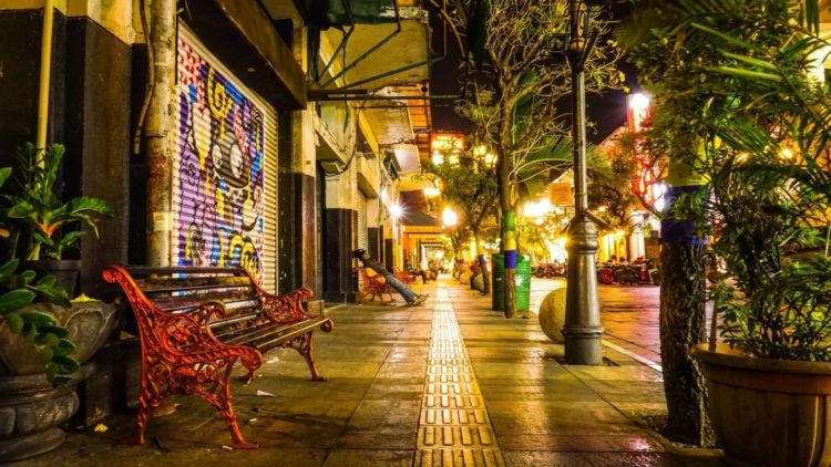 5 Kuliner Kaki Lima di Bandung yang Jadi Favorit Warga Lokal