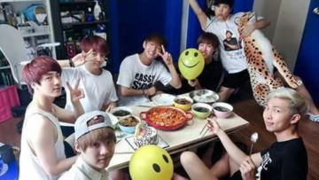 #HipweeDaebak-Waktu Pertama Kali Kenal dengan BTS dan Efek BTS untuk Saya Saat Kesulitan Mengerjakan Skripsi