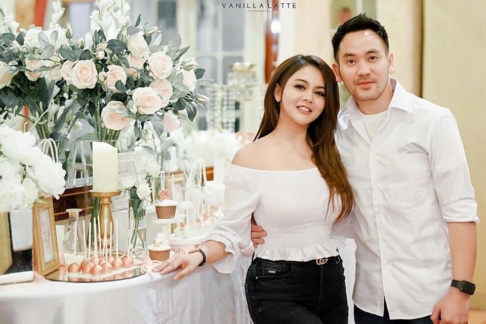 Sukses di Dunia Hiburan, ini 10 Artis yang Ternyata juga Punya Pengalaman Jadi Pekerja Kantoran