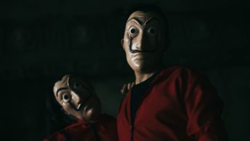 14 Potret Pre-wedding Unik dengan Tema Serial ‘Money Heist’. Keren Total, Mirip Adegan Aslinya!