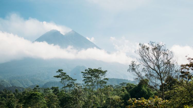#DiIndonesiaAja-Mengintip Indahnya Pesona Lereng Gunung Merapi. Inilah 8 Spot yang Bikin Kalian Ingin Berkunjung ke Sana!