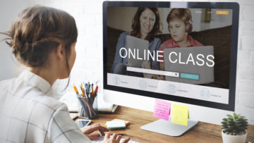 Bagaimana Dampak Online Class Terhadap Psikologis Mahasiswa Baru?
