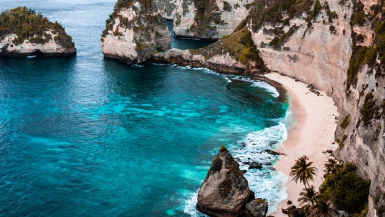 #DiIndonesiaAja-7 Objek Wisata Indonesia Buktikan Surga Ada di Negeri Kartini Tercinta