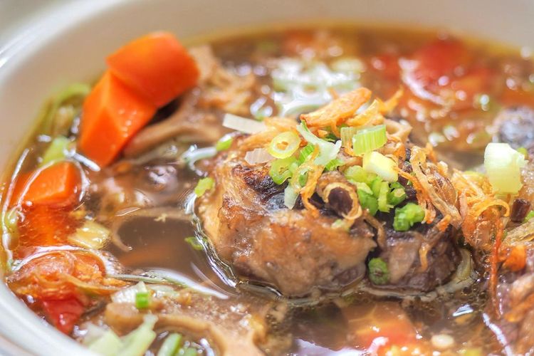Aneka Resep Sop Buntut dari yang Sederhana Sampai Ala Hotel Bintang Lima. Kamu Bisa Buat juga!