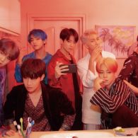 #HipweeDaebak-Sedang Tidak Baik-Baik Saja? Coba Dengarkan 5 Lagu BTS Ini!