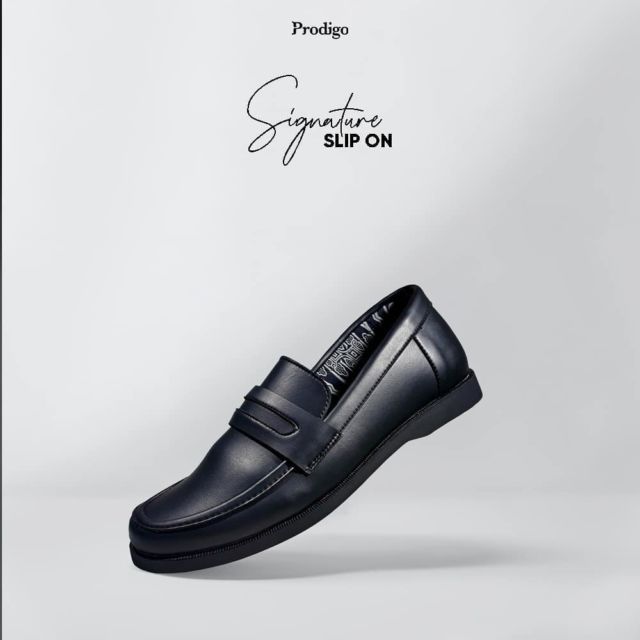 8 Rekomendasi Sepatu Kulit Pria yang Kece Parah Desainnya. Ada yang Berbahan Kulit Nabati!