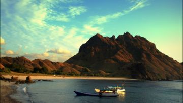 6 Destinasi Wisata Nusa Tenggara Timur yang Nggak Kalah Indah dan Keren dari Labuan Bajo