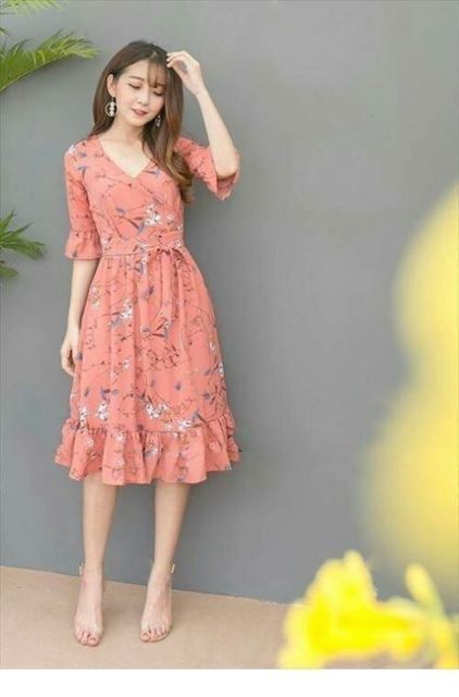 5 Alasan Kenapa Para Cewek Suka dengan Dress Bermotif Buah Hingga Bunga. Apa Kamu Juga?