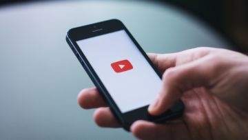 Terapkan Kebijakan Baru, Mulai 2021 YouTube Akan Tampilkan Lebih Banyak Iklan. Bakal Capek Tekan Tombol Skip, nih