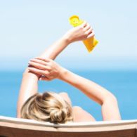 Ternyata Bahaya Lho Kalo Kita Nggak Pake Sunscreen!