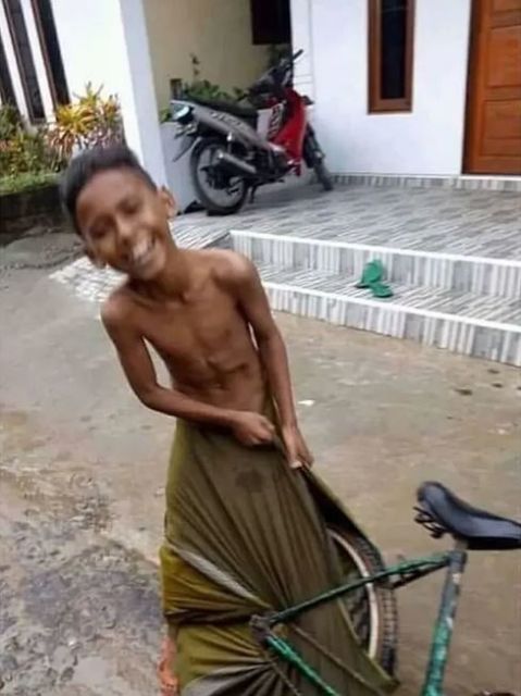Susah untuk Nggak Ketawa Melihat 11 Kesialan Kocak Bocah ini. Semoga Nggak Dosa, ya! :(