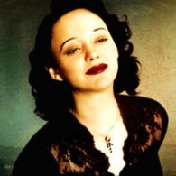 Edith Piaf, Penyanyi Prancis yang Menggunakan Tragedi Hidupnya Sebagai Teknik dan Gaya Bermusik