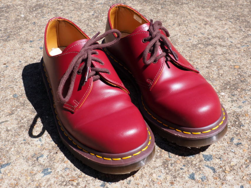 8 Rekomendasi Sepatu Kulit Pria yang Kece Parah Desainnya. Ada yang Berbahan Kulit Nabati!