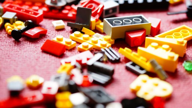 #BeraniWujudkanMimpi-Mainan Paling Cerdik di Dunia, Menggapai Impian dengan Memahami Filosofis Lego.