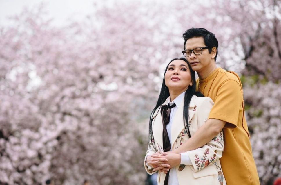 Rayakan 27 Tahun Pernikahan, ini Perjalanan Armand Maulana-Dewi Gita Arungi Bahtera Rumah Tangga