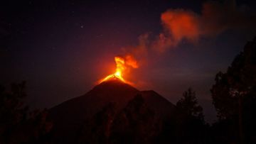 Penjelasan Ahli Terkait 3 Gunung di Indonesia yang Erupsi dalam Waktu Berdekatan