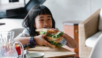9 Ide Menu Makan Anak Saat Mulai Bosan dan Ogah-ogahan. Dijamin Simpel nan Sehat!