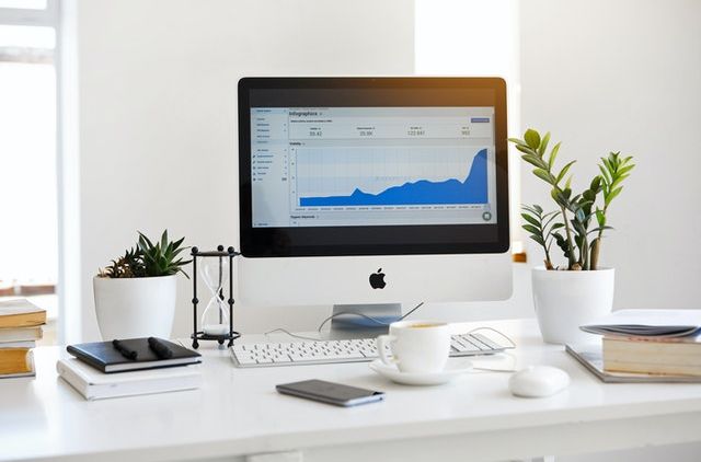 Pentingnya Data Analytics dan IT Security Bagi Perusahaan di Berbagai Sektor
