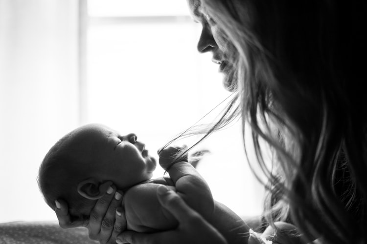 10 Kalimat Penyejuk Hati buat para Ibu yang Kini Sedang Gundah. Yuk, Semangat!