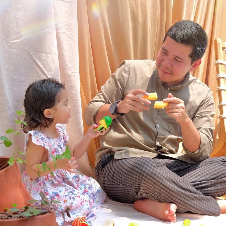 Deretan Artis ini Punya Tanggal Ulang Tahun yang Sama dengan Orang Tersayang