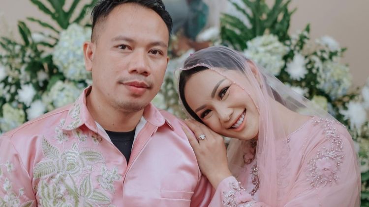 Kalina Umumkan Batal Menikah dengan Vicky Prasetyo, Warganet: Sudah Kuduga~