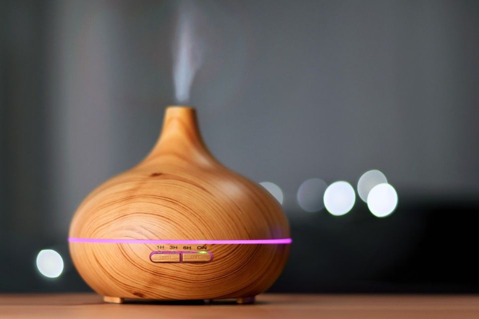 Manfaat Essential Oil Akan Optimal Kalau Caranya Tepat, Diaplikasikan ke Kulit atau Pakai Diffuser