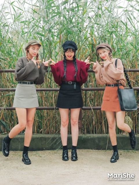 Gemasnya 8 Gaya OOTD Ala Korean Besties. Niatnya Iseng, Malah Jadi Sebagus Ini!