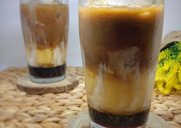 7 Resep Varian Es Kopi Literan yang Banyak Diminati. Bisa Jadi Ide Jualan Online nih!