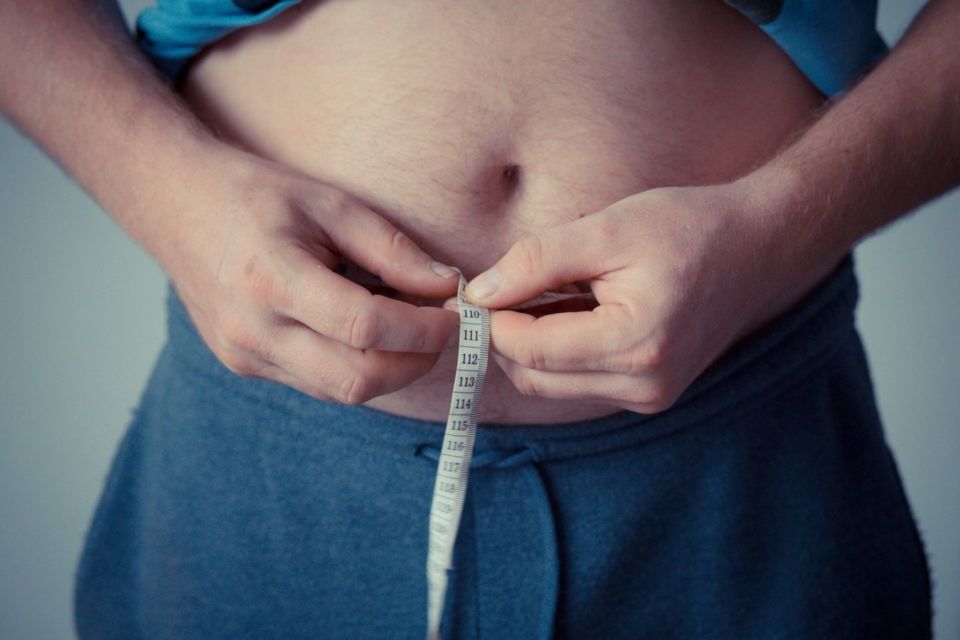 7 Alasan Mesti Lekas Kurangi Konsumsi Minuman Soda, Efeknya Nggak Cuma Bikin Gemuk Ternyata!