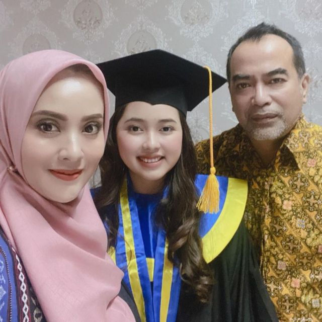 Karier Mereka Cemerlang, 9 Seleb ini Justru Larang Anaknya Jadi Artis karena Beragam Alasan