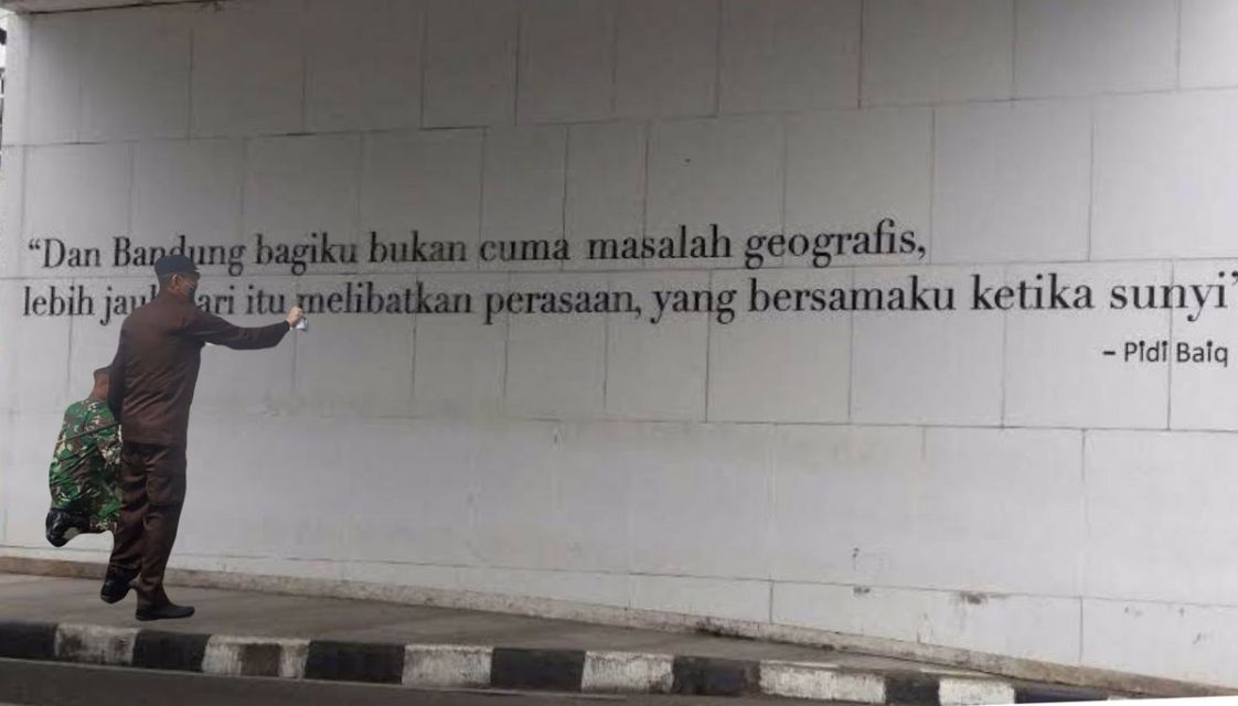 11 Meme Kocak ini Muncul Setelah Viral Foto Pejabat Hingga TNI 'Hias' Jembatan Kedungkandang Malang 25 11 Meme Kocak ini Muncul Setelah Viral Foto Pejabat Hingga TNI 'Hias' Jembatan Kedungkandang Malang
