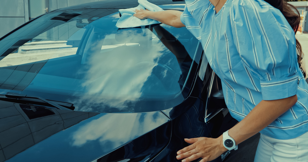7 Tips yang Harus Kamu Ingat Kalau Pengin Cuci Mobil Sendiri. Bisa-bisa Aja Kok Kinclong~