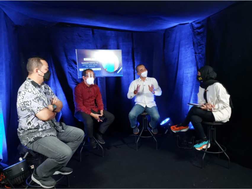 Vaksinasi Massal Awak Media Se-Jabodetabek Diiringi Talkshow Literasi Digital