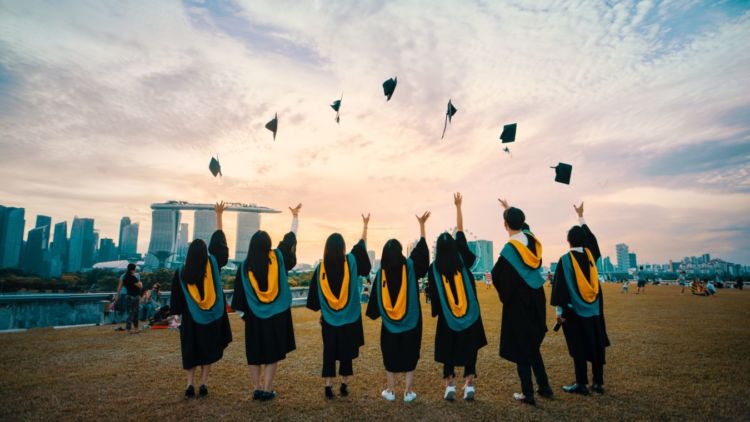 #BelajarDiNegeriOrang-Ragu Untuk Kuliah di Luar Negeri? 6 Tips Ini Bisa Kamu Coba Agar Yakin Maksimal!