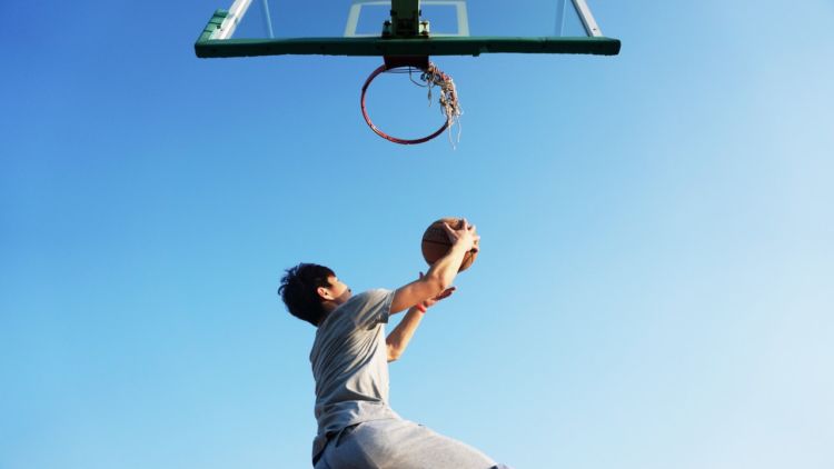 5 Bentuk Penerapan Perilaku Komunikasi Non-Verbal dalam Kepelatihan Bola Basket.