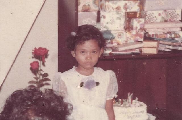 Lagu Nadin Amizah di Album Selamat Ulang Tahun yang Berhasil Membuat Para Penggemarnya Jatuh Cinta