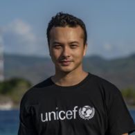 Tetap Ikut Antre Vaksinasi Meski Sejumlah Seleb Bisa Menyerobot, Nicholas Saputra Banjir Pujian