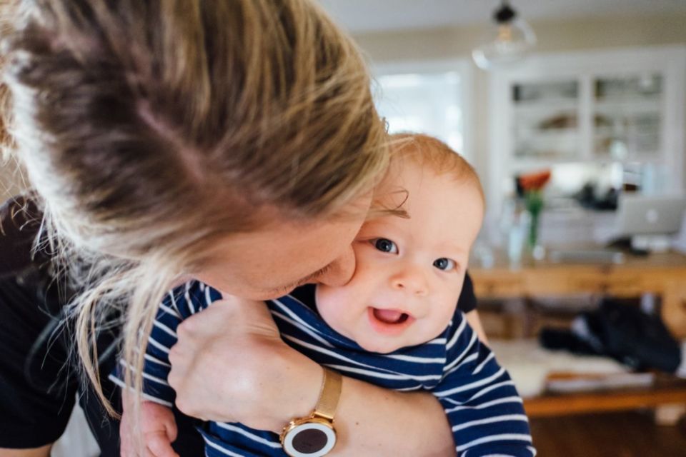 5 Cara Elegan Hadapi Baby Shaming. Stop Kepo Perkembangan Anak Orang Lain!