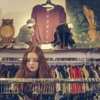 5 Tips Memulai Bisnis Jualan Baju Bekas. Mulai dari Memilih Distributor Hingga Produk yang Layak Dijual