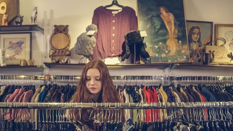 5 Tips Memulai Bisnis Jualan Baju Bekas. Mulai dari Memilih Distributor Hingga Produk yang Layak Dijual