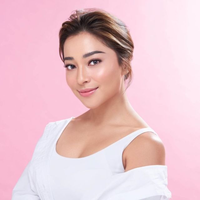 Kini Bersinar, 10 Sosok ini Justru Jadi Artis Secara Tak Sengaja. Rezeki Memang Tak ke Mana~