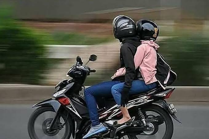 Ngaku Kalau Jenis Motormu Paling Enak buat Boncengan? Pasti Belum Pernah Lihat Foto-Foto ini~