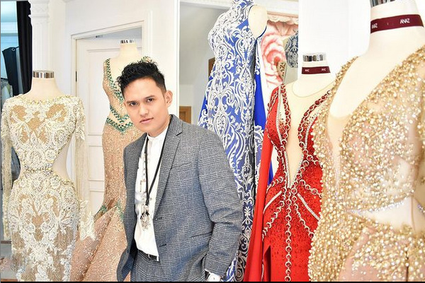 Wow! Wakil Korsel dan Finlandia Pakai Gaun Rancangan Desainer Indonesia di Miss Universe 2020