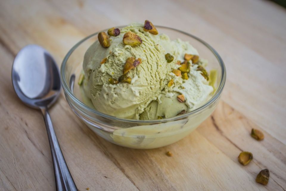 7 Cara Menyimpan Es Krim Supaya Tak Cepat Mencair dan Berubah Teksturnya